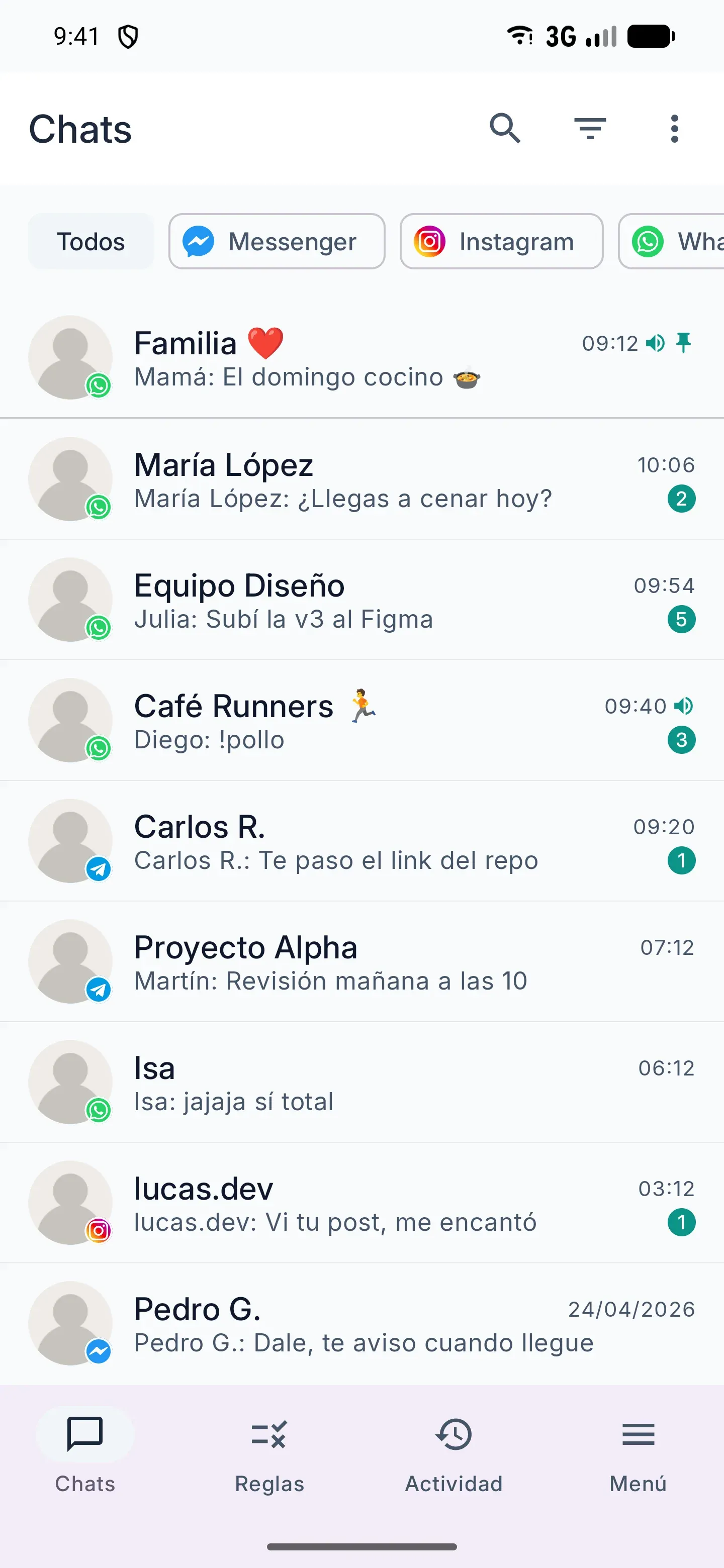 ChatManager mostrando la lista unificada de chats de varias apps de mensajería en un Android.
